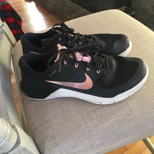 Nike Metcon 2 women’s training shoes! Size 10